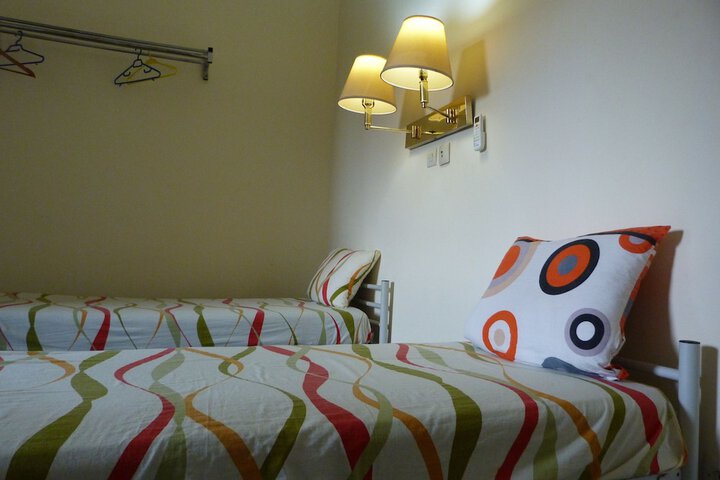Room 21 of 72