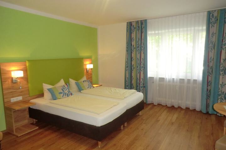 Room 7 of 24