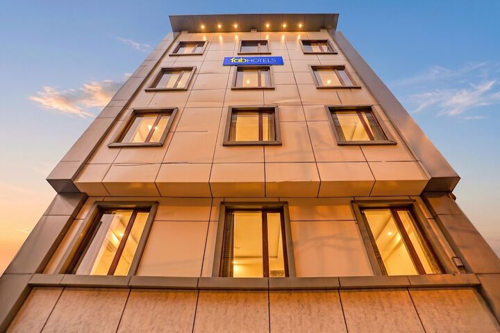 Fabhotel Cg International