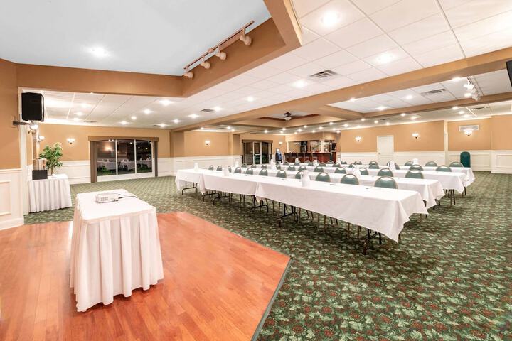 Meeting facility