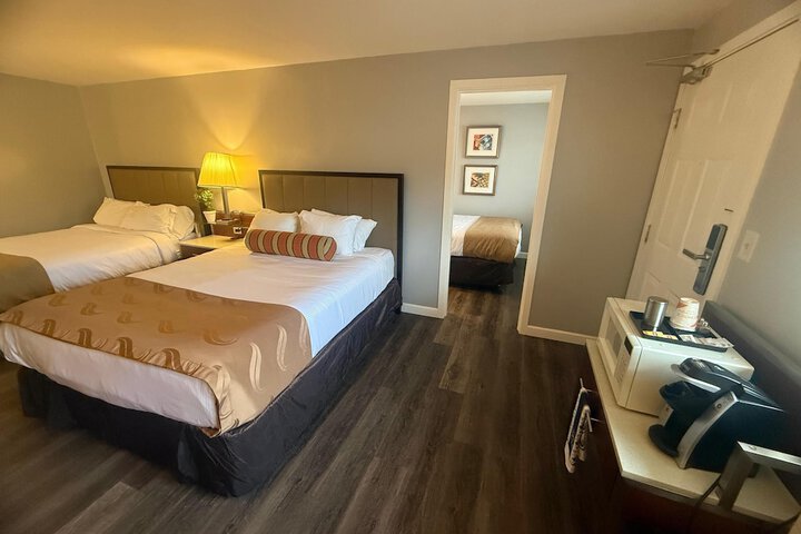Room 8 of 38