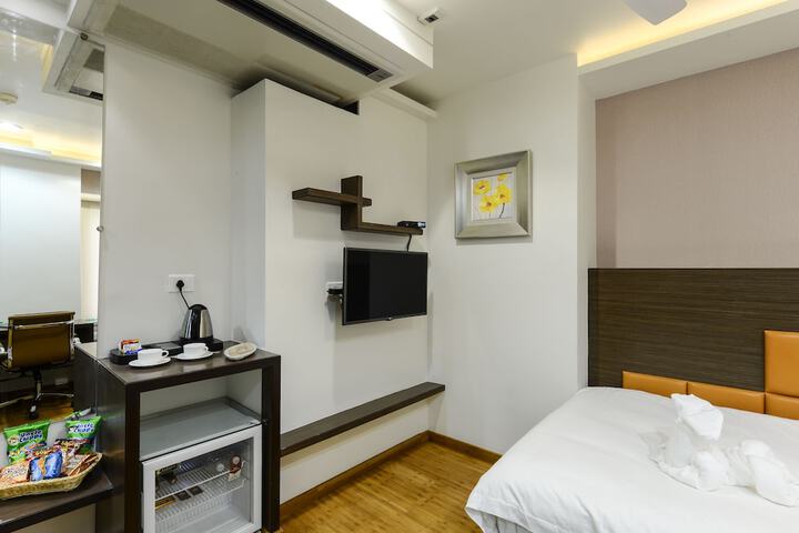 Room 16 of 43
