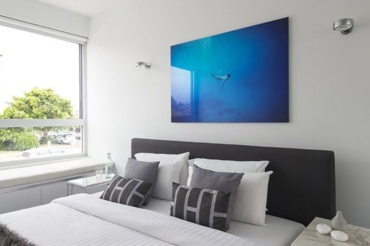 Room 9 of 23
