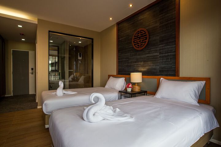 Room 21 of 104