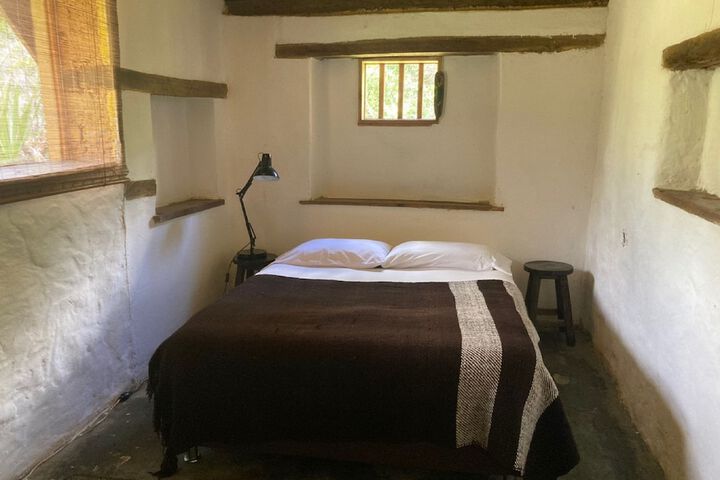 Room 4 of 50