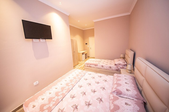 Room 12 of 41