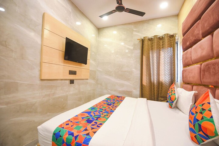 Room 20 of 35