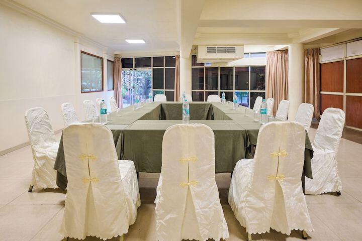 Ballroom/Hall 41 of 52