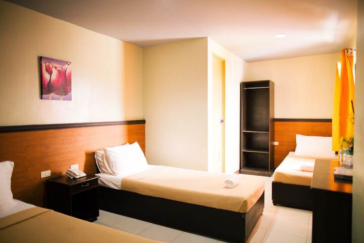 Room 15 of 34