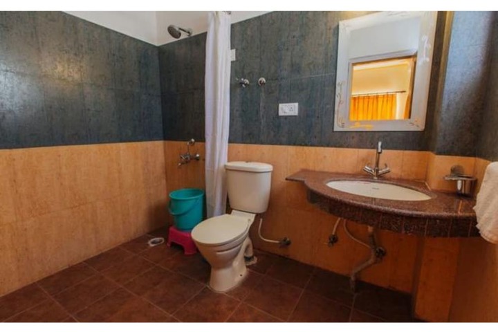Room 3 of 3