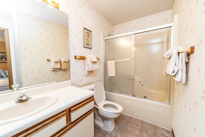 Room 123 of 167