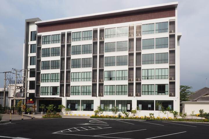 Hotel 60 of 61