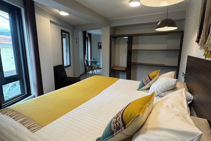Room 108 of 167