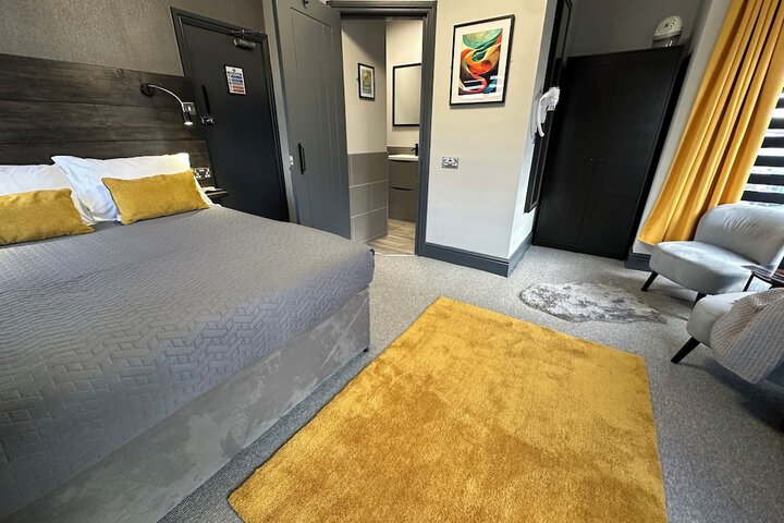 Room 16 of 31