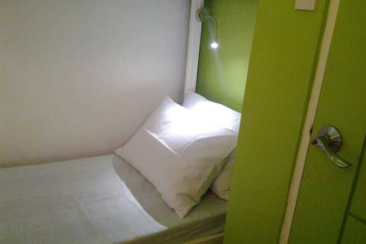Room 9 of 61