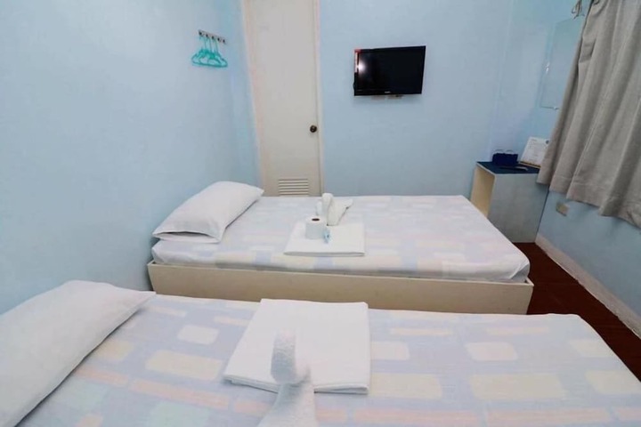 Room 17 of 23