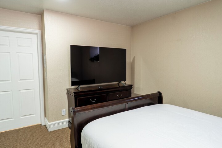 Room 64 of 113