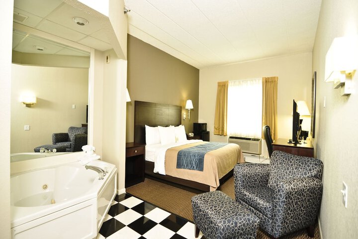 1 King Bed (19 of 19)