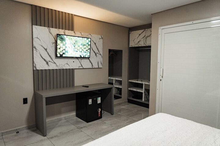 Room 36 of 48