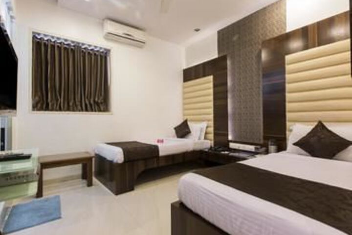 Room 16 of 35