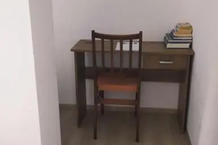 Room 5 of 14