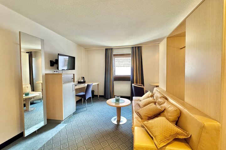 Room 41 of 63