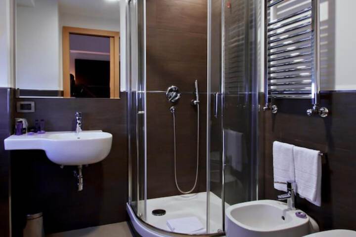 Clean Restrooms