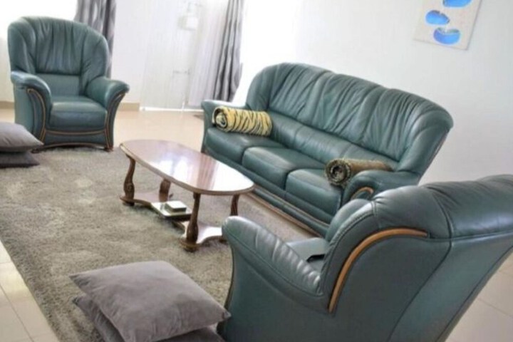 Room 8 of 19