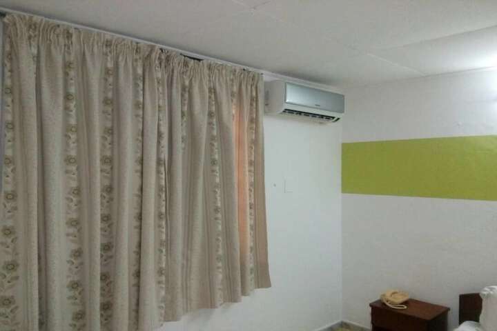 Room 8 of 11