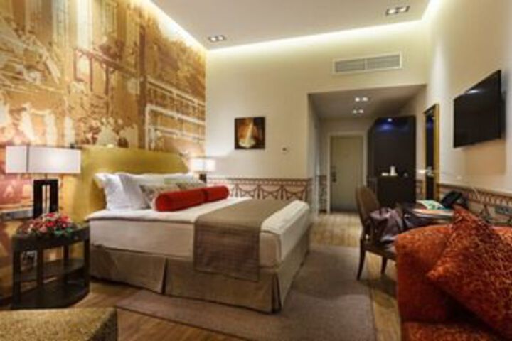 Room Photo