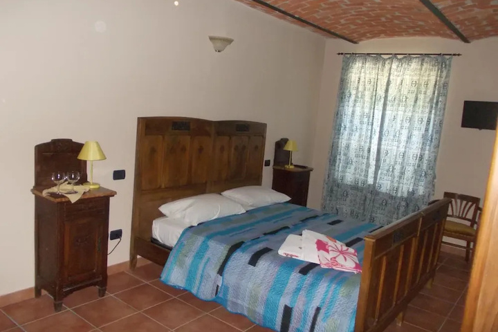 Room 3 of 26
