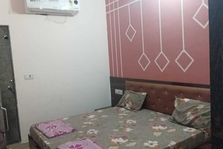 Room 20 of 40