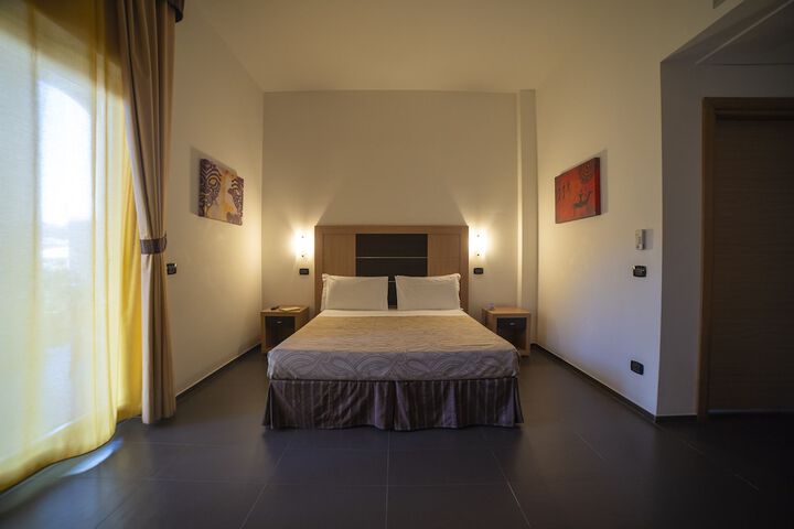 Room 6 of 55