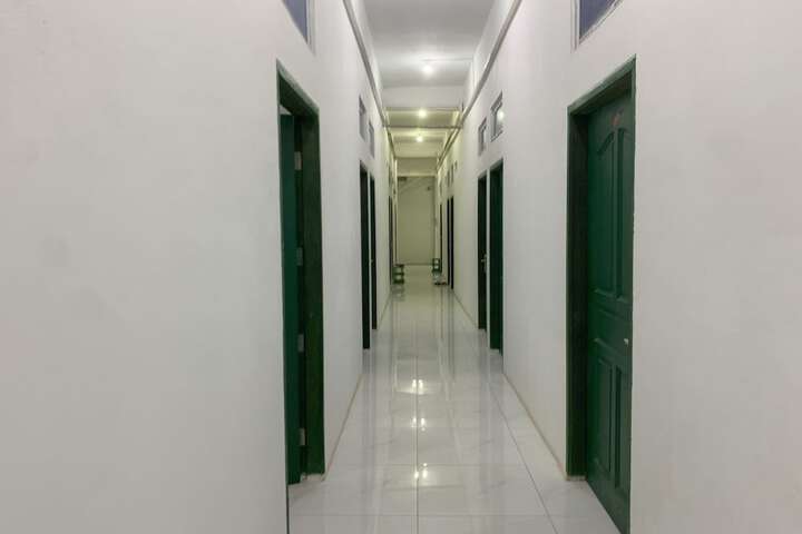 Hotel Interior 4 of 23