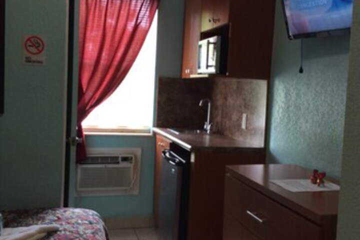 Room 14 of 15