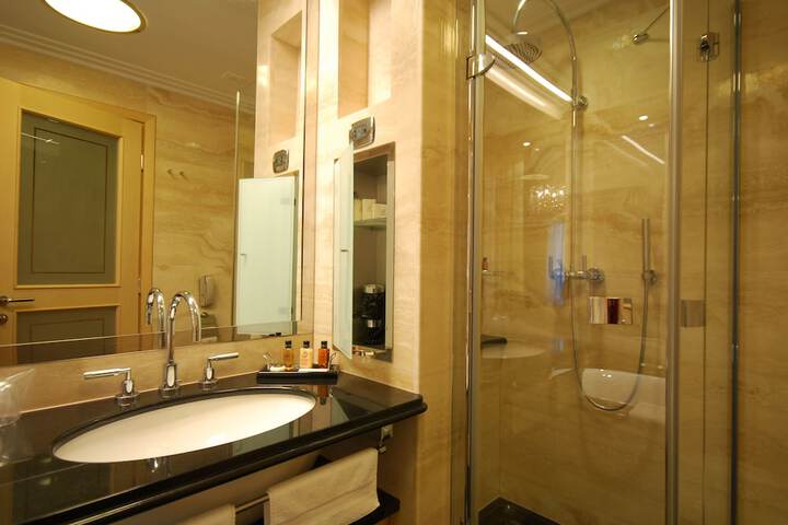 Bathroom Interior Photo