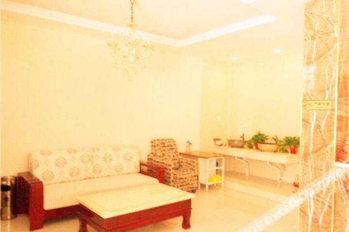 Hotel 6 of 13