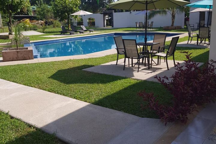 Pool 32 of 68