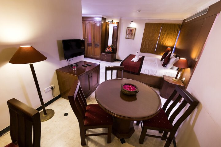 Room 26 of 63