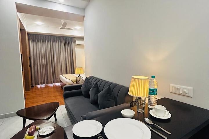 Room 4 of 42