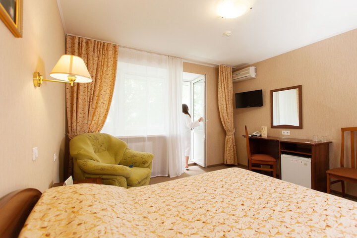 Room 19 of 53