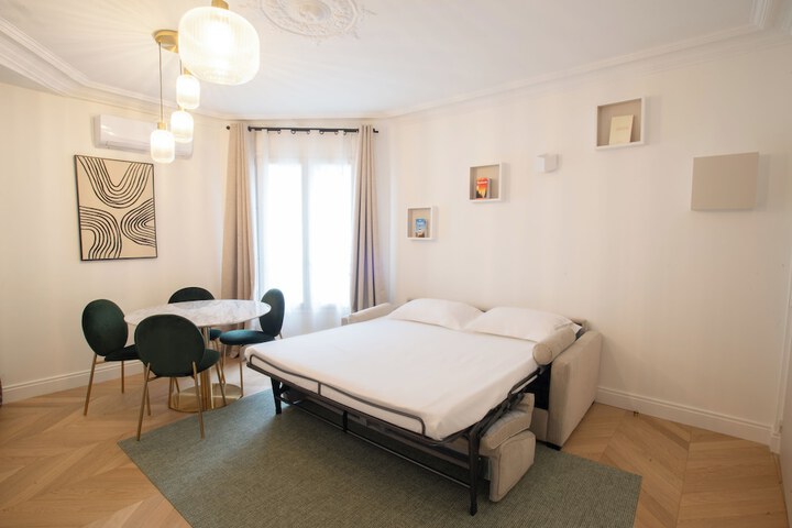 Room 111 of 188