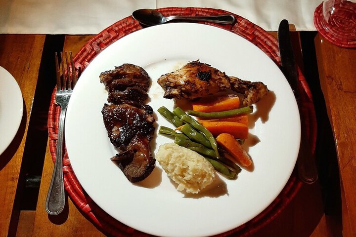Dining 18 of 47