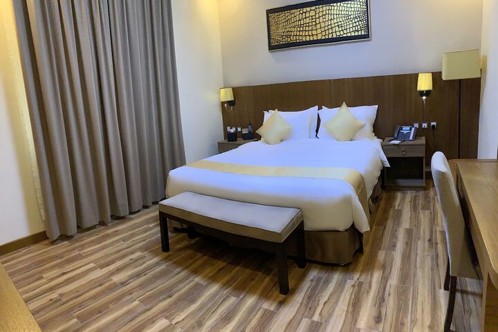 Room 29 of 86