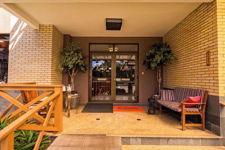 Hotel 3 of 95