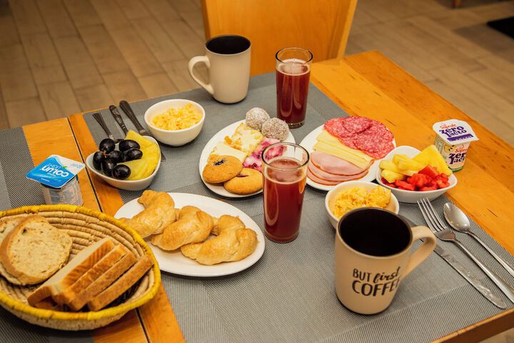 Breakfast/Coffee Service 51 of 70