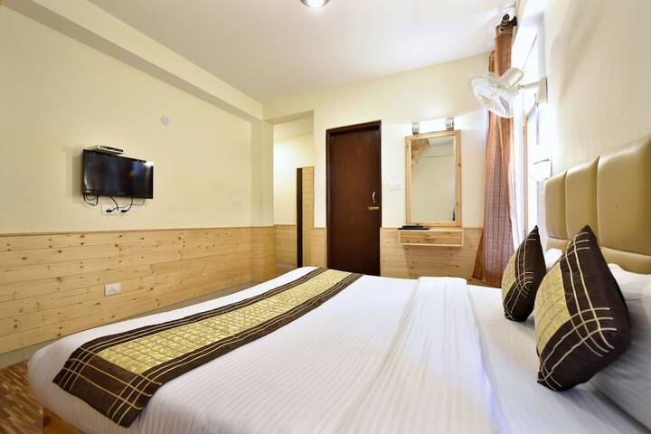 Room 3 of 59