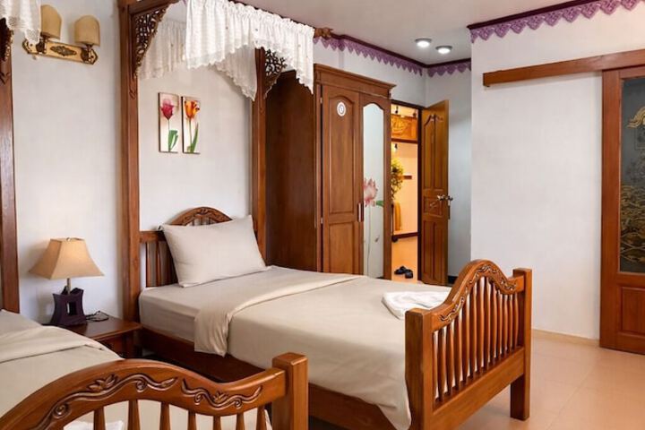 Room 20 of 44