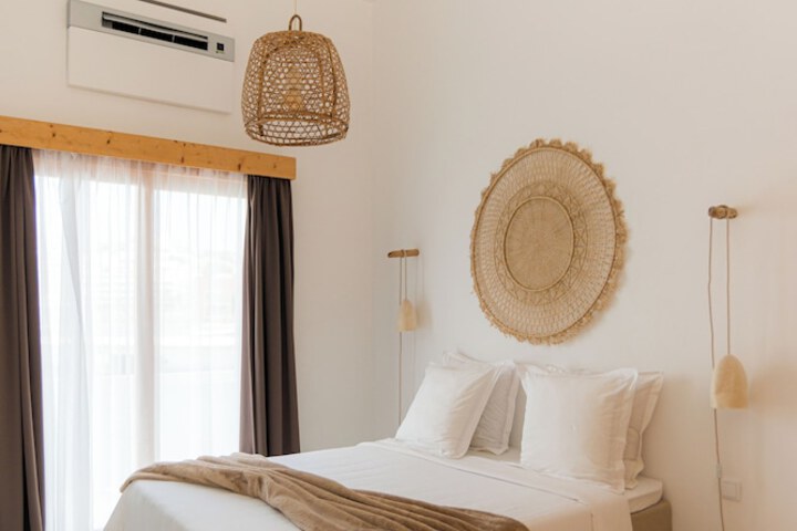 Room 9 of 64