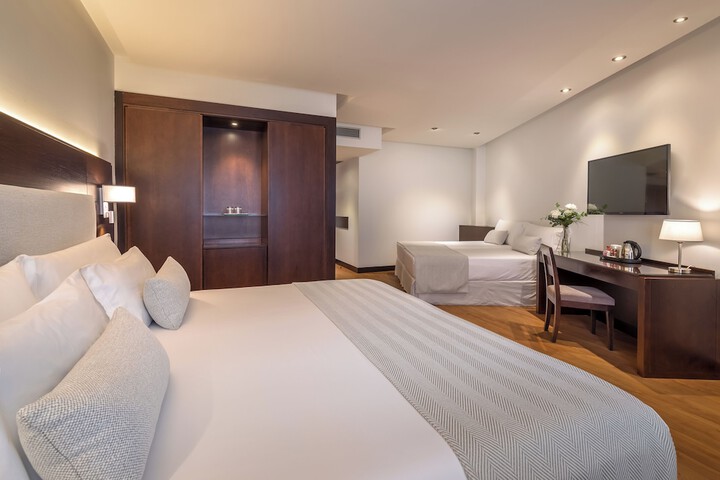 Room 18 of 111